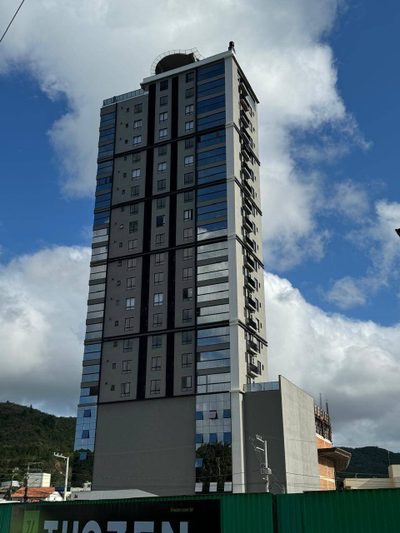 Apartamento, 3 quartos, 168 m² - Foto 2