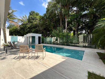 Casa, 6 quartos, 400 m² - Foto 1