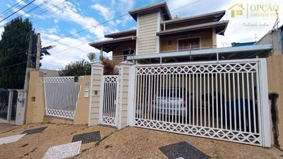 Casa, 4 quartos, 256 m² - Foto 1