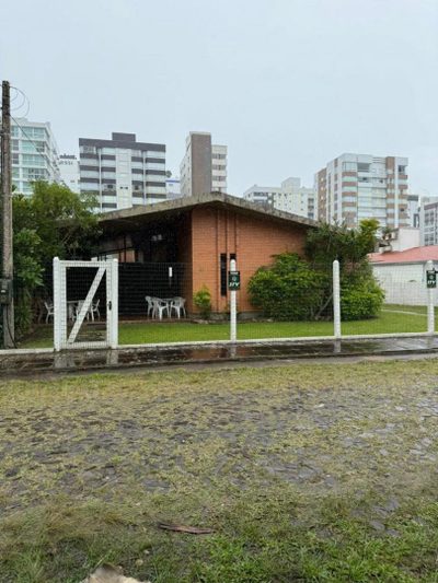 Casa, 3 quartos, 290 m² - Foto 1