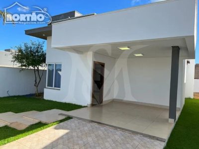 Casa, 3 quartos, 118 m² - Foto 1