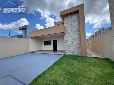 Casa, 3 quartos, 121 m² - Foto 1
