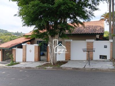 Casa, 3 quartos, 189 m² - Foto 1