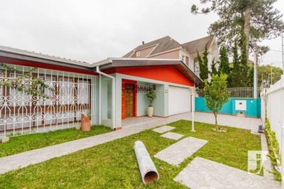 Casa, 4 quartos, 258 m² - Foto 1