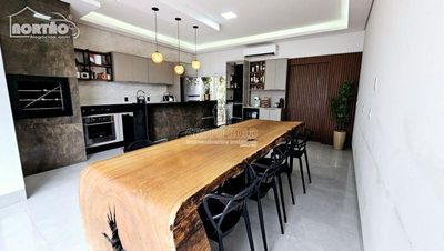 Casa, 3 quartos, 173 m² - Foto 2