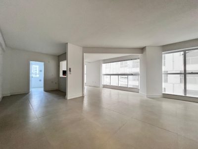Apartamento, 3 quartos, 147 m² - Foto 3