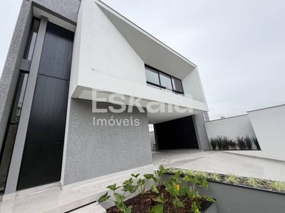 Casa, 4 quartos, 292 m² - Foto 1