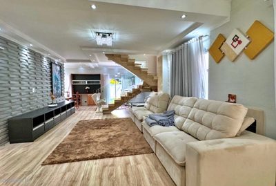 Sobrado, 4 quartos, 304 m² - Foto 1