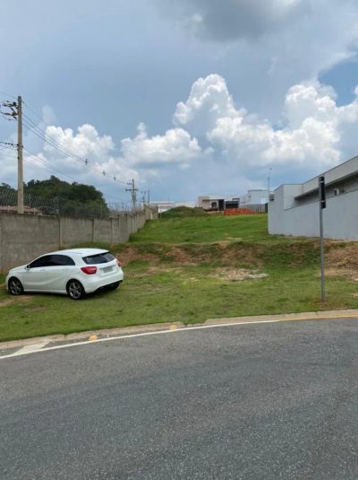 Loteamento e Condomínio, 374 m² - Foto 1