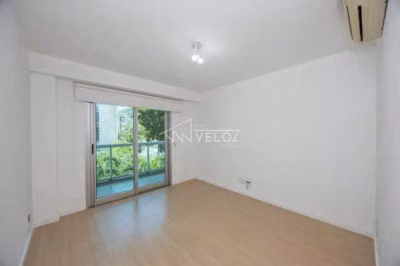 Apartamento, 4 quartos, 225 m² - Foto 1
