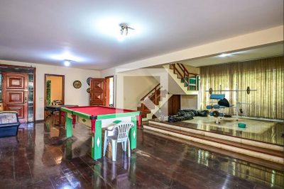 Casa, 4 quartos, 327 m² - Foto 1