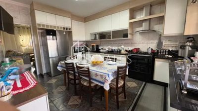 Casa, 7 quartos, 283 m² - Foto 3