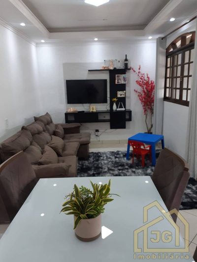 Casa, 2 quartos, 250 m² - Foto 1