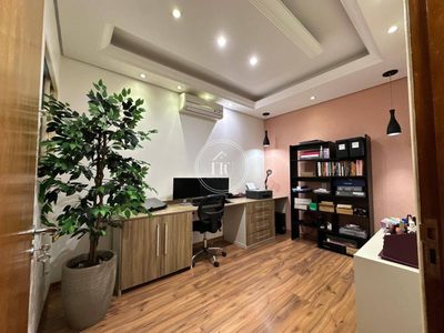 Casa, 4 quartos, 162 m² - Foto 1