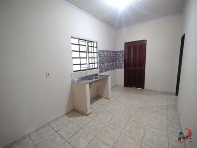 Casa, 3 quartos, 68 m² - Foto 2