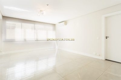 Apartamento, 3 quartos, 140 m² - Foto 4
