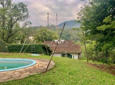 Casa, 5 quartos, 320 m² - Foto 1