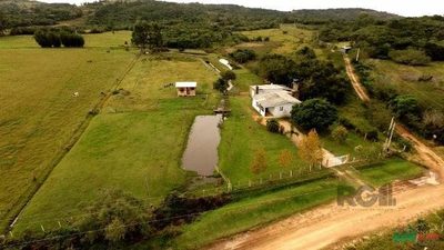 Sítio, 4 quartos, 28570 m² - Foto 2