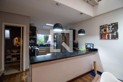 Casa, 3 quartos, 200 m² - Foto 4