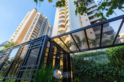 Apartamento, 3 quartos, 245 m² - Foto 1
