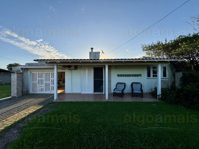 Casa, 3 quartos, 161 m² - Foto 1