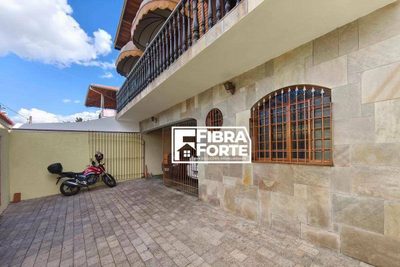 Casa, 3 quartos, 220 m² - Foto 2