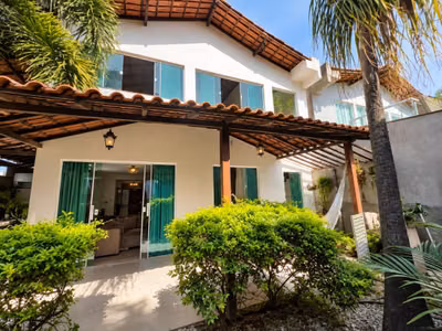 Casa, 4 quartos, 225 m² - Foto 1