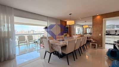 Apartamento, 3 quartos, 206 m² - Foto 1