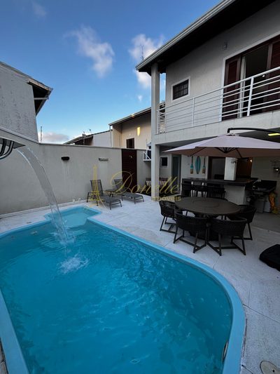 Casa, 3 quartos, 255 m² - Foto 2
