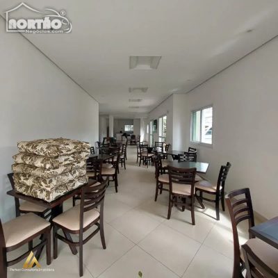 Casa, 4 quartos, 135 m² - Foto 2