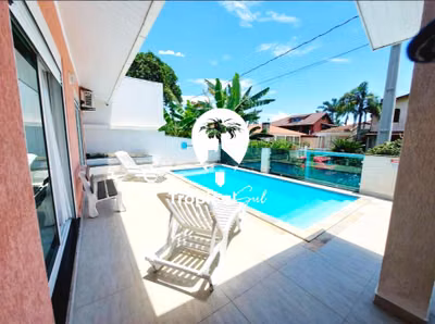 Casa, 5 quartos, 134 m² - Foto 1