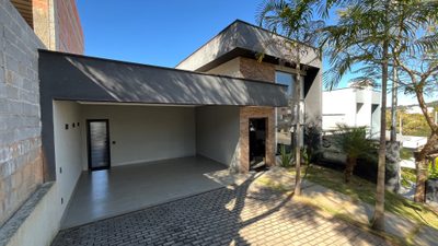Casa, 3 quartos, 182 m² - Foto 2