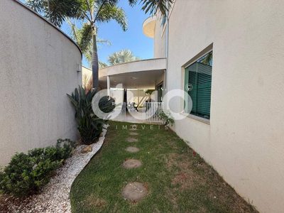 Casa, 3 quartos, 256 m² - Foto 4