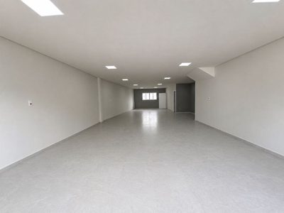 Loja-Salão, 330 m² - Foto 1