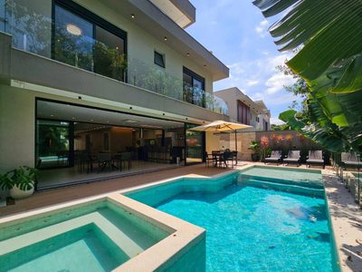 Casa, 5 quartos, 418 m² - Foto 1