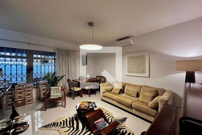 Casa, 3 quartos, 247 m² - Foto 2
