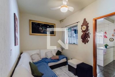 Casa, 4 quartos, 132 m² - Foto 1
