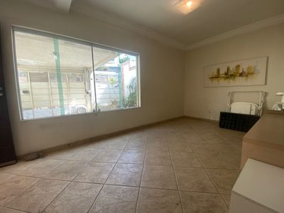 Sobrado, 3 quartos, 270 m² - Foto 4