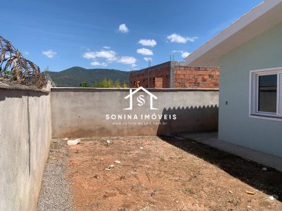 Casa, 3 quartos, 81 m² - Foto 2