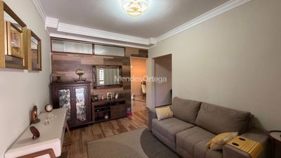 Casa, 3 quartos, 234 m² - Foto 1