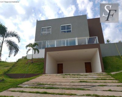 Sobrado, 3 quartos, 376 m² - Foto 1