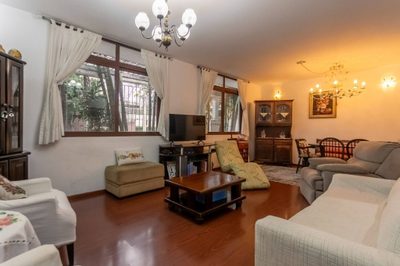 Casa, 3 quartos, 194 m² - Foto 2