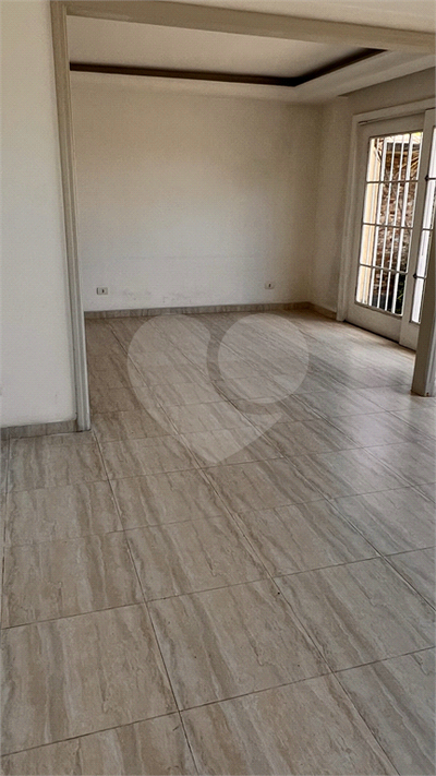 Sobrado, 3 quartos, 245 m² - Foto 2