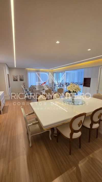 Cobertura, 3 quartos, 330 m² - Foto 1