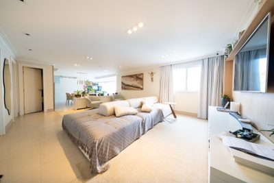 Apartamento, 3 quartos, 178 m² - Foto 2