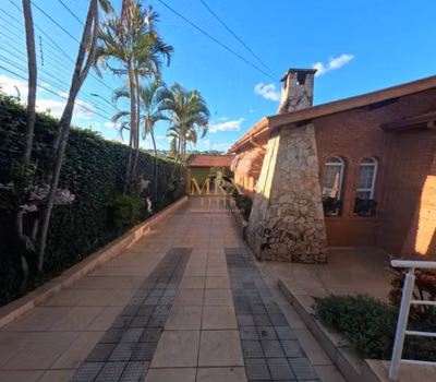 Casa, 3 quartos, 244 m² - Foto 1