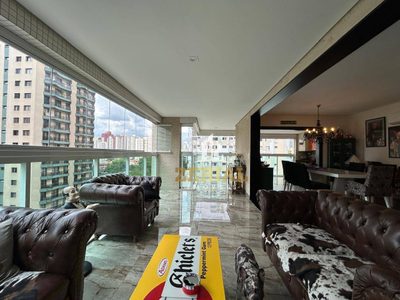 Apartamento, 4 quartos, 240 m² - Foto 1