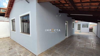 Casa, 4 quartos, 141 m² - Foto 1