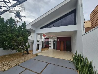 Casa, 3 quartos, 210 m² - Foto 2