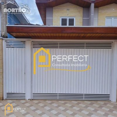 Casa, 5 quartos, 142 m² - Foto 1